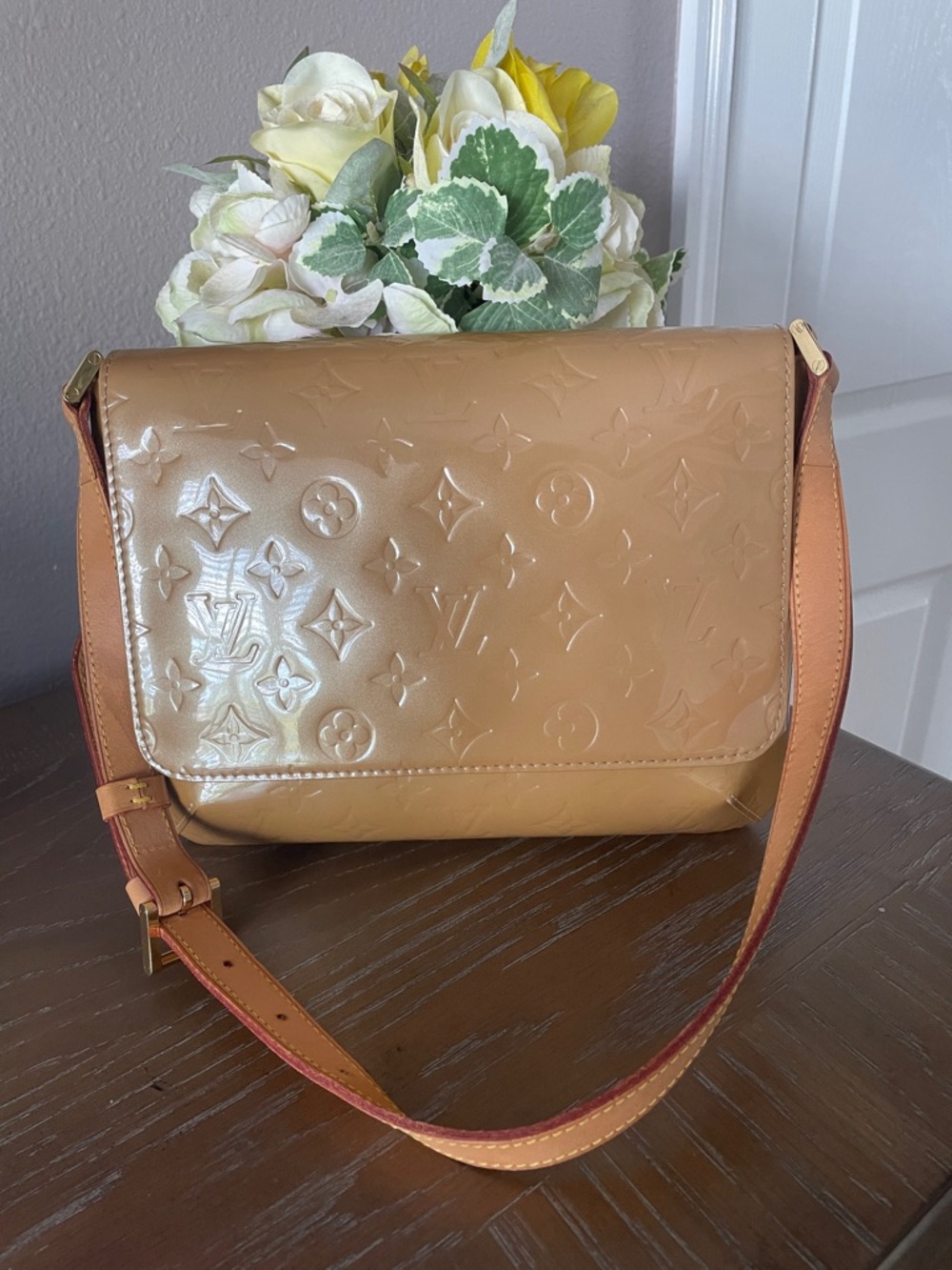 Louis Vuitton Monogram Vernis Tan Shoulder Bag with Gold Hardware